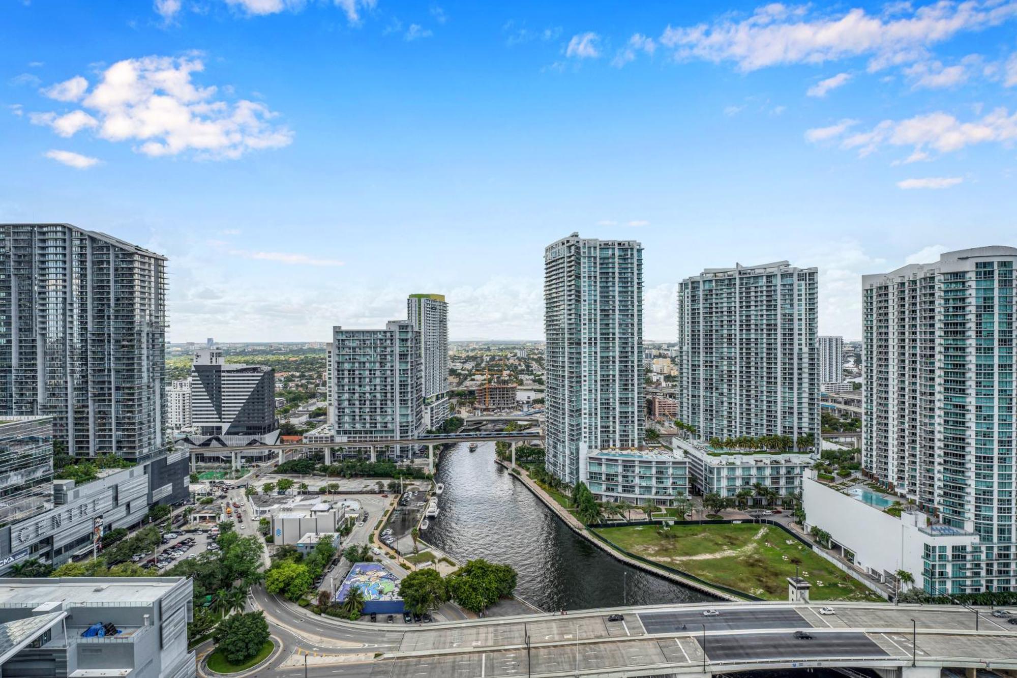 Villa Modern 2 Story Loft 2Br With Breathtaking Views à Miami Extérieur photo