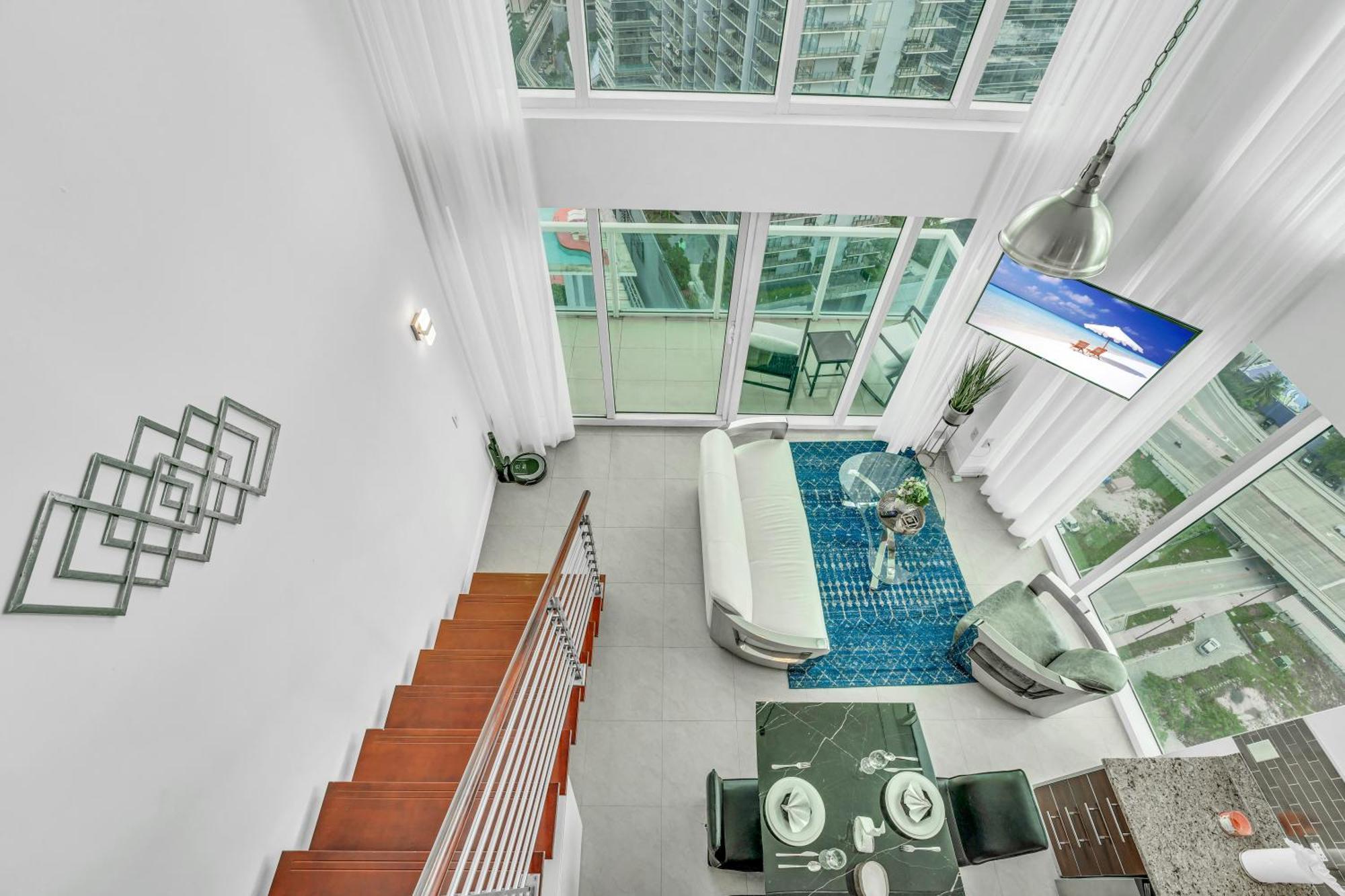 Villa Modern 2 Story Loft 2Br With Breathtaking Views à Miami Extérieur photo