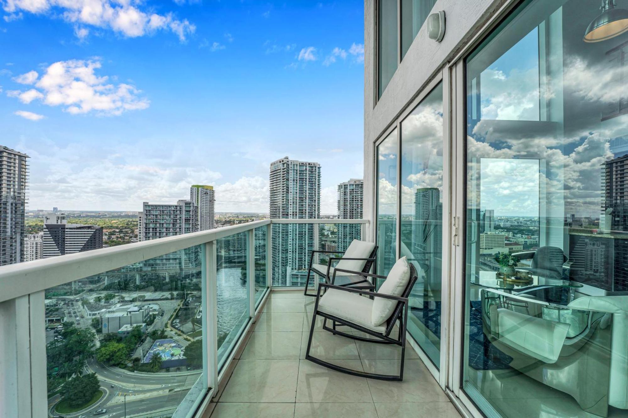 Villa Modern 2 Story Loft 2Br With Breathtaking Views à Miami Extérieur photo